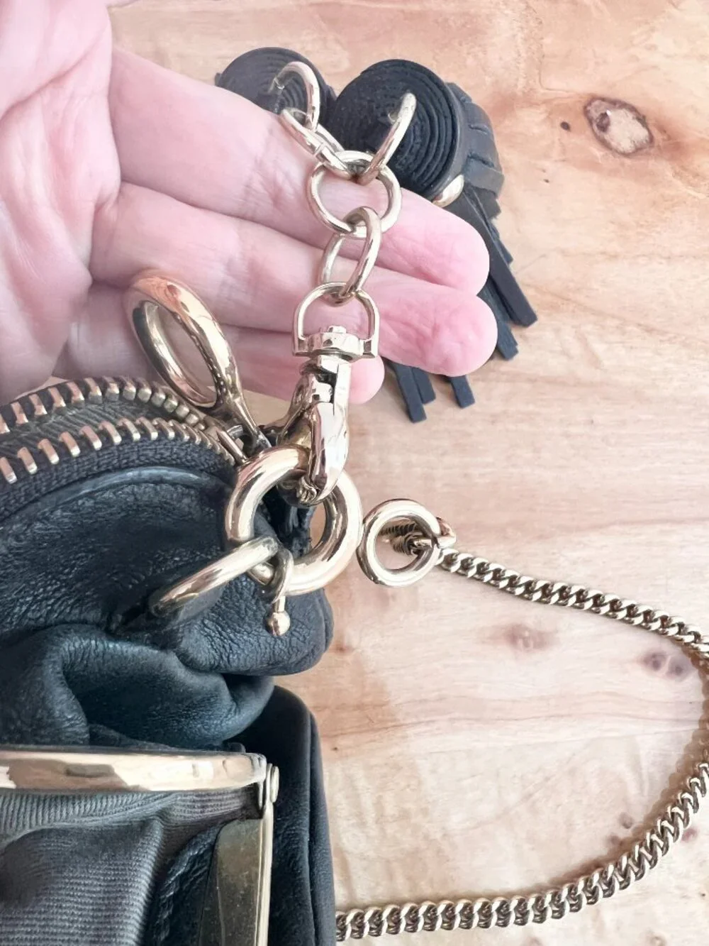 Vintage D&G Dolce Gabbana Black Leather Small Lily Twist Kiss Lock Clutch